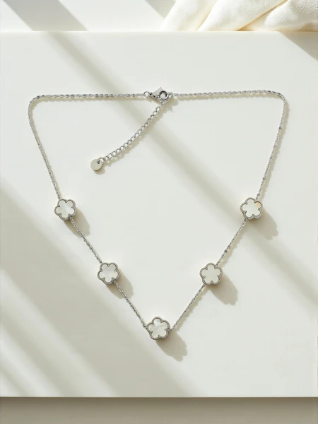 Sofia Argentum Collana – stříbrný náhrdelník s květy a perletí