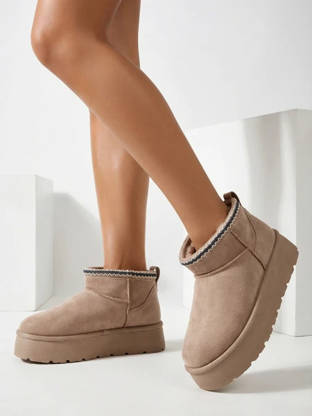 Royalfashion Dámské krátké boty a'la snow boots Xoalla