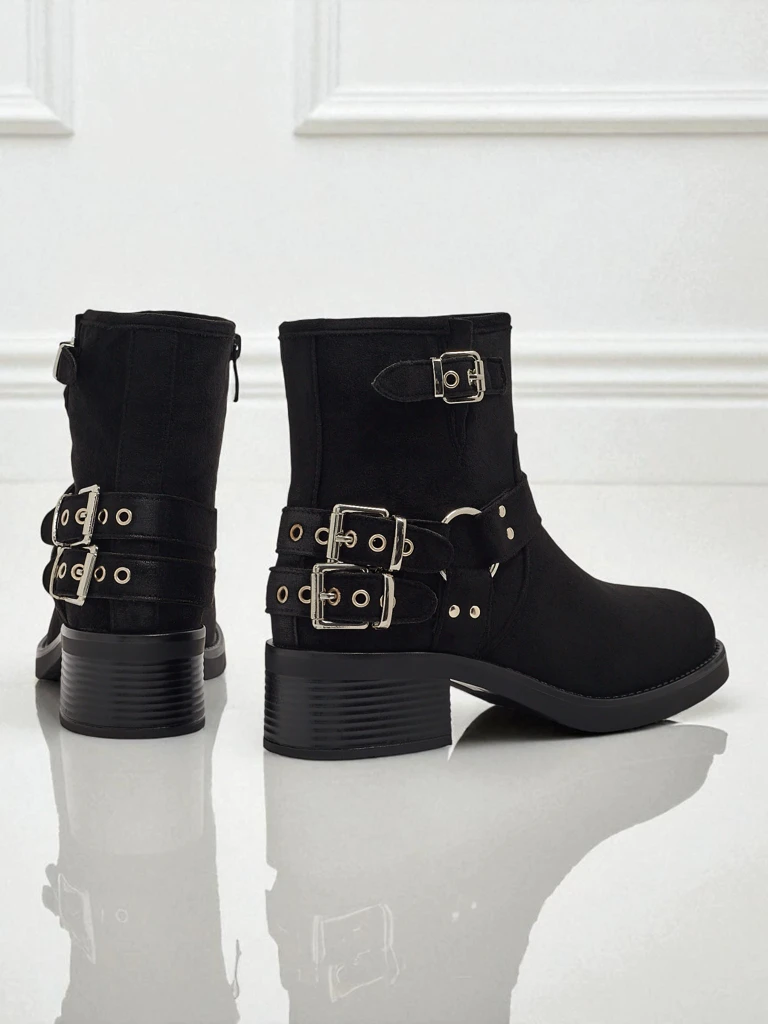 Dámské kotníkové boty z eko semiše s přezkami Valtos