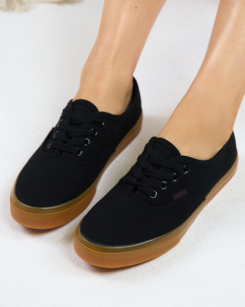 Чорні жіночі кеди Netera