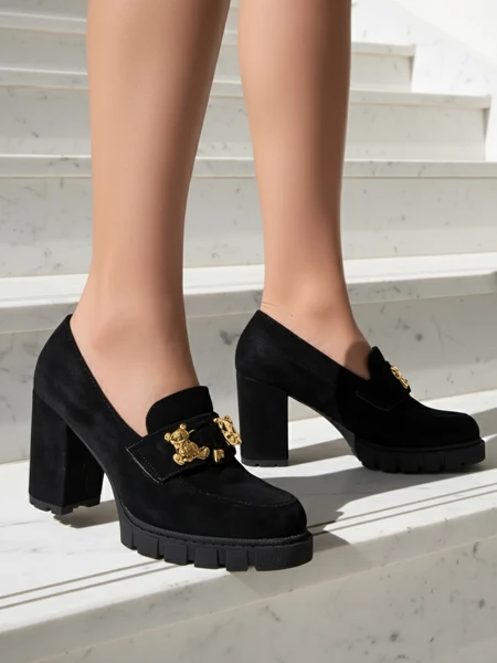 Чарівні Чорні Туфлі на Підборах із Замші Елегантні та Модні