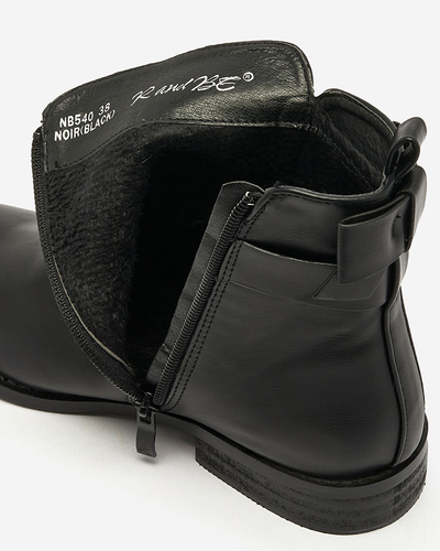 Royalfashion Černé dámské kozačky a'la sztyblety s ozdobami Ederte