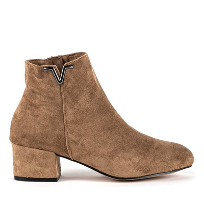 Brązowe botki na niskim słupku Roni - Obuwie