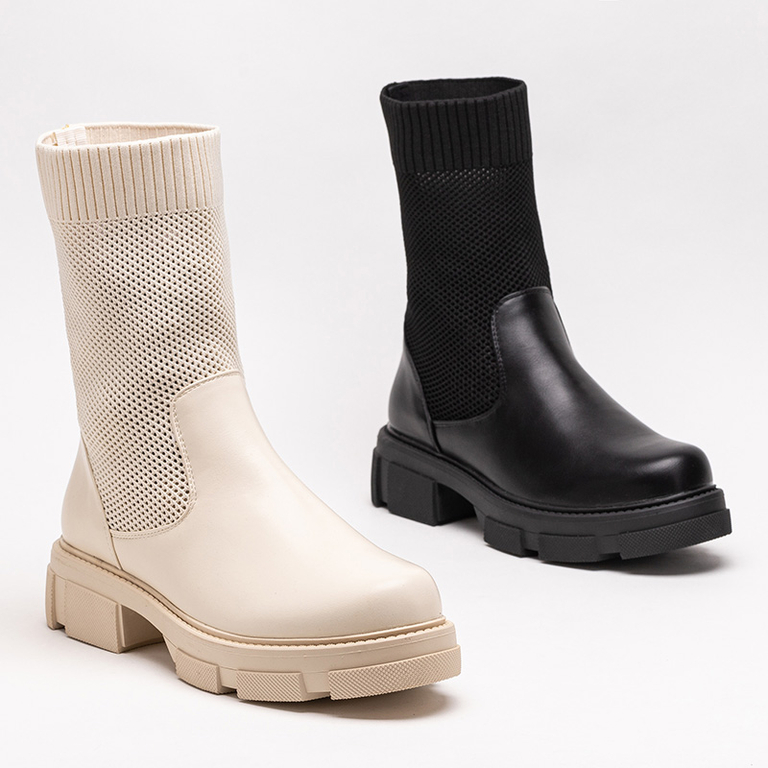 Dámské černé prolamované kotníkové boty značky Roibu - Shoes