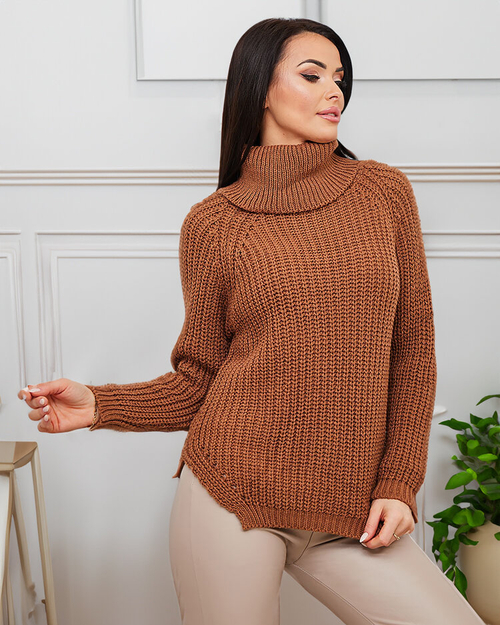 Жіночий светр з водолазкою Royalfashion Camel