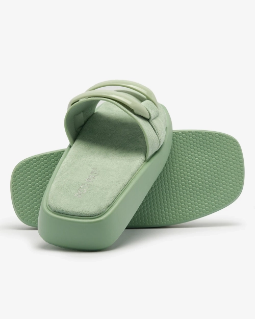 Зелені жіночі шльопанці з екозамші Omve - Взуття