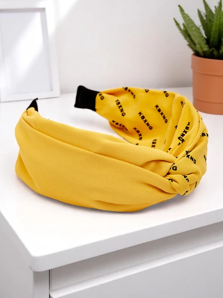 Royalfashion Čelenka s copánky ve vzorech Laras