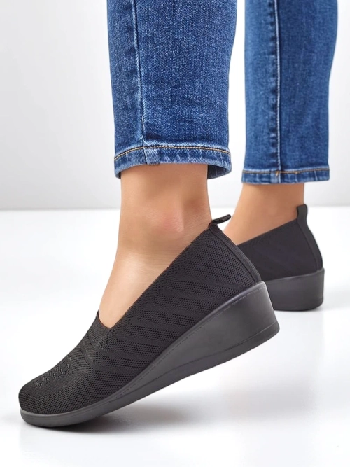 Royalfashion Жіночі лофери на низькому підборі Epoles