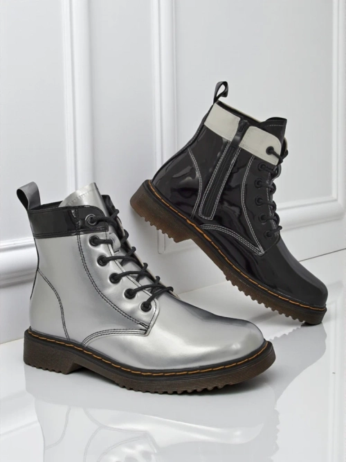 Жіночі ботильйони Perseida Nero з екологічної лакованої шкіри, на шнурівці