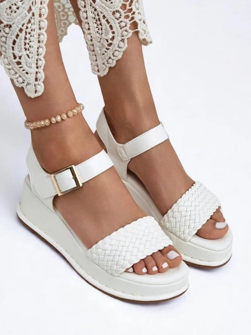 Royalfashion Жіночі босоніжки на танкетці з плетеним ремінцем Fiolle