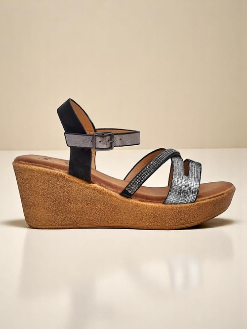 Royalfashion Жіночі сандалі на платформі з кристалами та блискітками Eclat