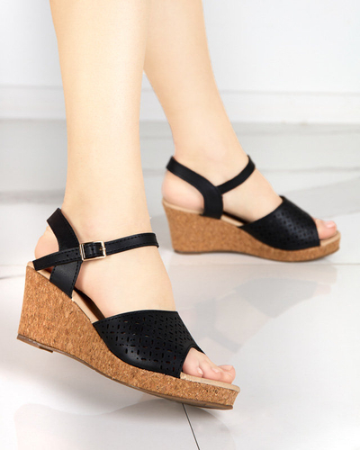OUTLET Černé dámské sandály na klínku Fugat - Obuv