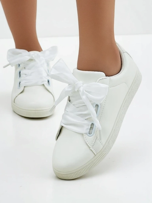 Кросівки Royalfashion жіночі з екологічної шкіри з декоративними шнурками Etti