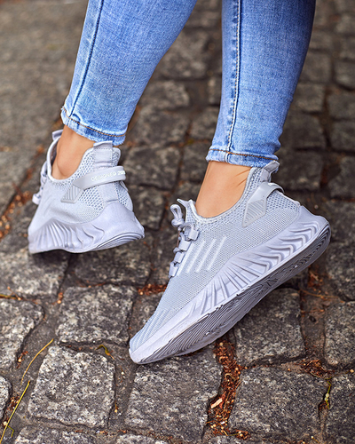 Тканинні жіночі спортивні туфлі світло-сірого кольору Ltoti- Взуття