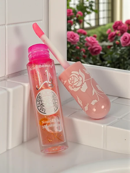 Lesk na rty s třpytkami měnící barvu