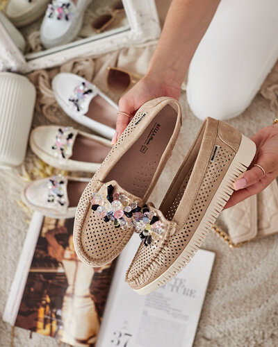 Royalfashion Dámské korálkové ažurové mokasíny Nasfali