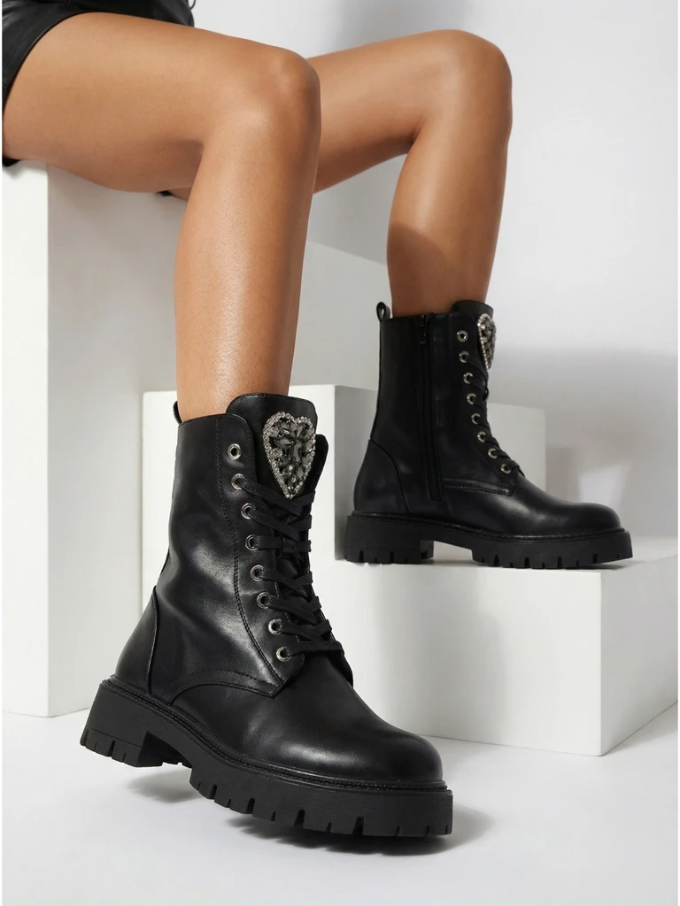 Dámské černé kožené elegantní boty Luna na podzim