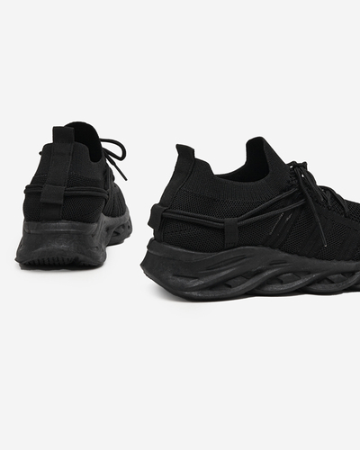 Чорні жіночі кросівки Serinto