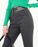 Tmavě šedá || holubí šedá