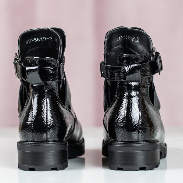 Černé lakované kotníkové boty Ivone - Boty 1