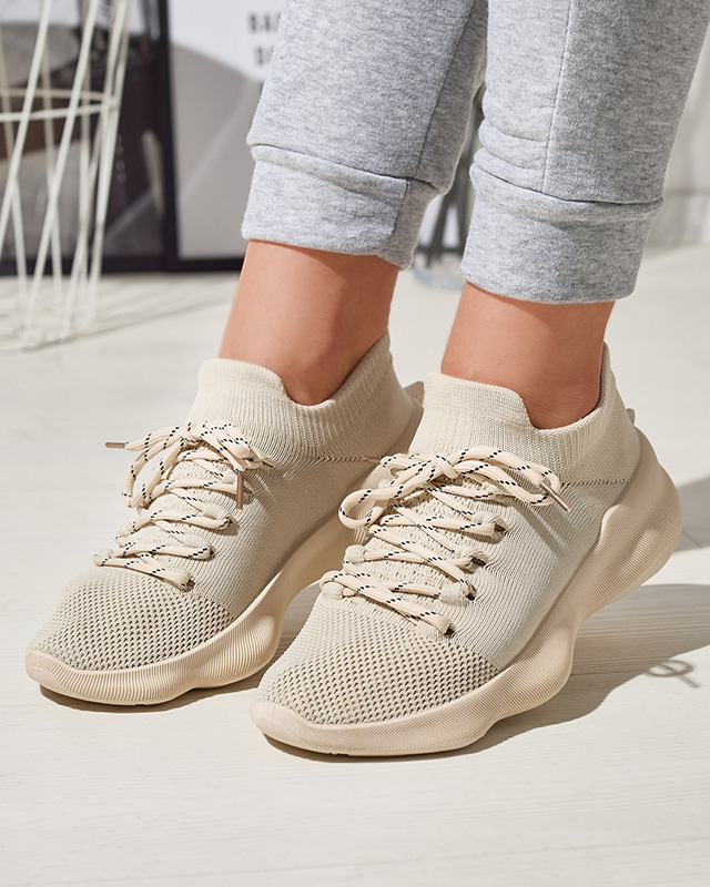 Béžová dámská slip-on sportovní obuv se šněrováním Oteva - Obuv