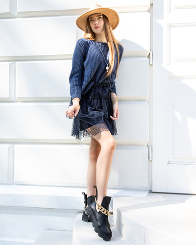 Světle modrý svetr s řetízkem - Oblečení