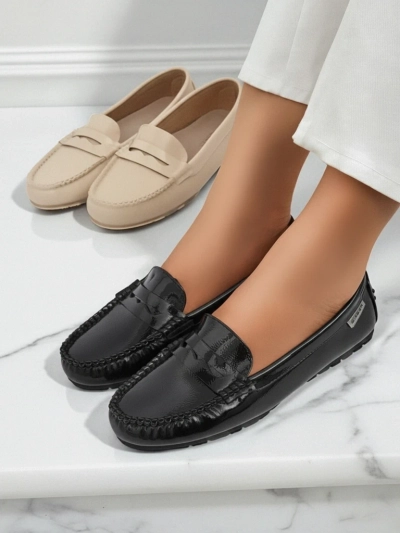 Dámské Mokasíny Cyra Nero z lakované ekokůže, klasický italský styl