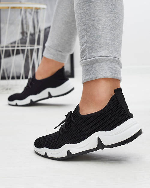 Чорні жіночі тканинні спортивні туфлі Vefima - Взуття