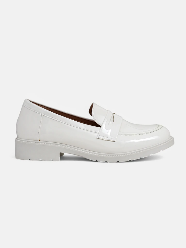 Royalfashion Dámské lakované loafers Aylay