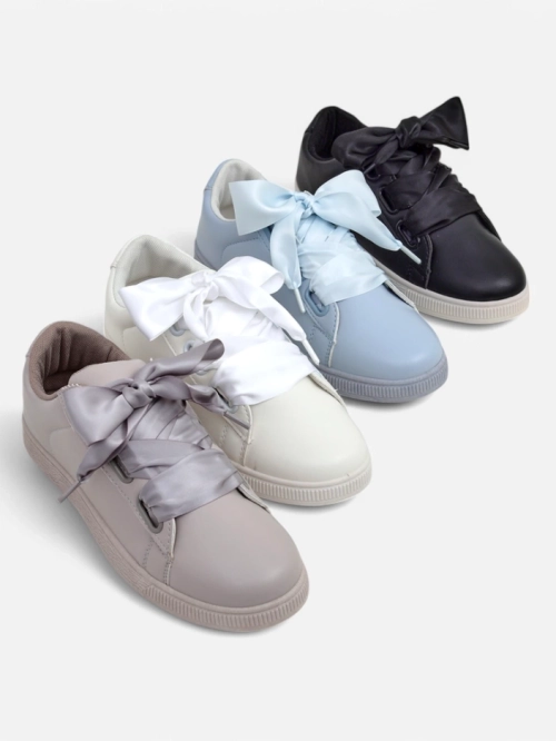 Royalfashion Жіноча кросівка з еко-шкіри з декоративними шнурками Etti