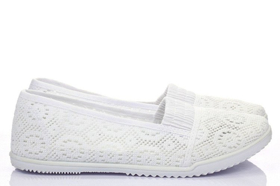 Białe baleriny slip-on - Obuwie