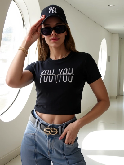 Royalfashion Жіночий бавовняний кроп-топ з написом