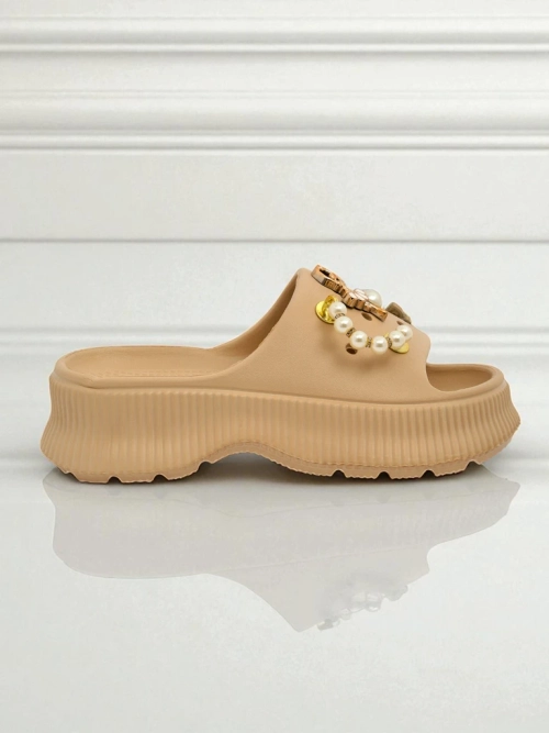 Royalfashion Жіночі гумові сандалі з декором Slash Glam