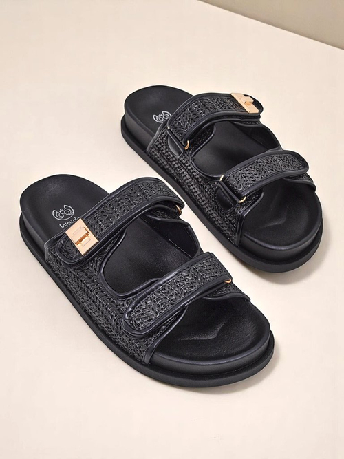 Royalfashion Жіночі шльопанці з плетеним дизайном Delibeli