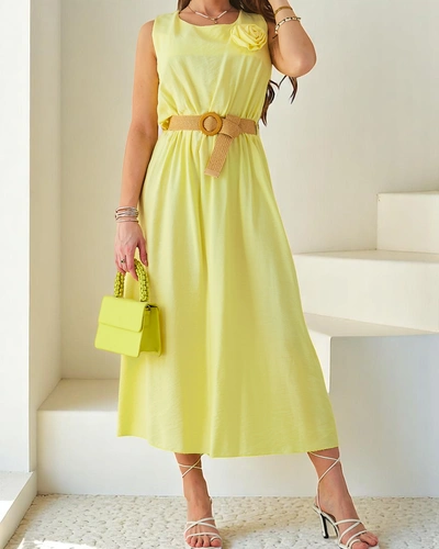 Royalfashion Dámské midi šaty s ramínky, zaoblený výstřih a dekorativní květina