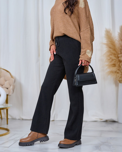 Жіночі штани з вельветової тканини Royalfashion чорного кольору