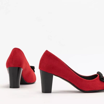 OUTLET Červené dámské lodičky na sloupku s mašlí Minolsi - Boty