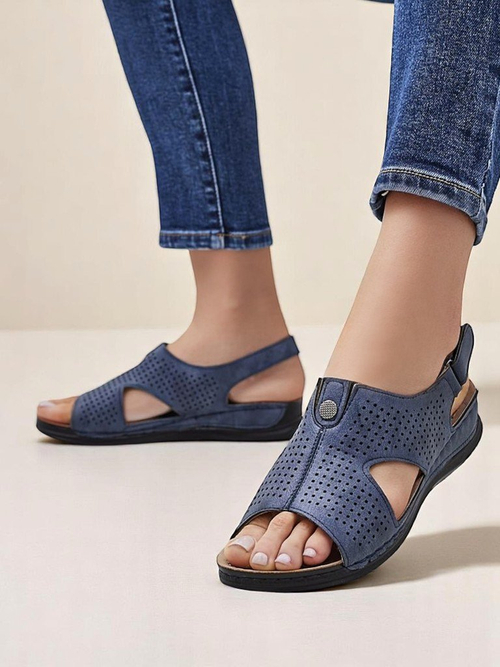 Royalfashion жіночі босоніжки з вирізами Leminni