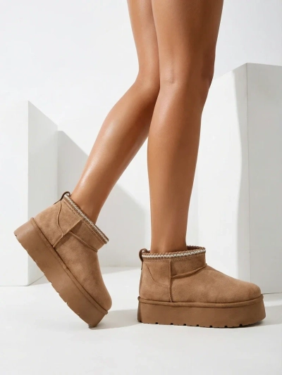 Royalfashion Dámské krátké boty a'la snow boots Xoalla