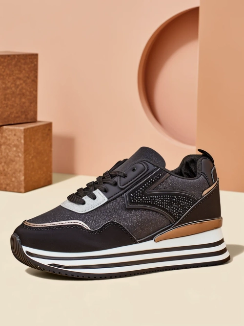 Кросівки Royalfashion для жінок з блискітками Borovis