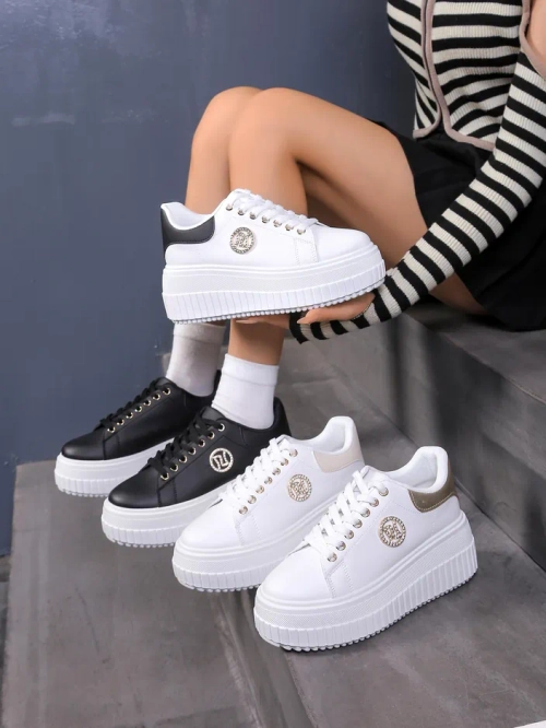 Royalfashion Жіночі кросівки Aurelia