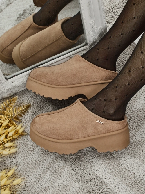 Короткі жіночі черевики a'la снігоходи з хутром Noelina