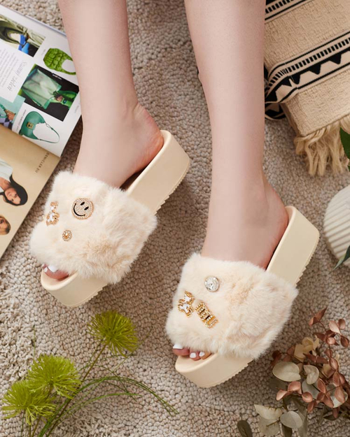 Royalfashion Жіночі шльопанці на платформі Helimme