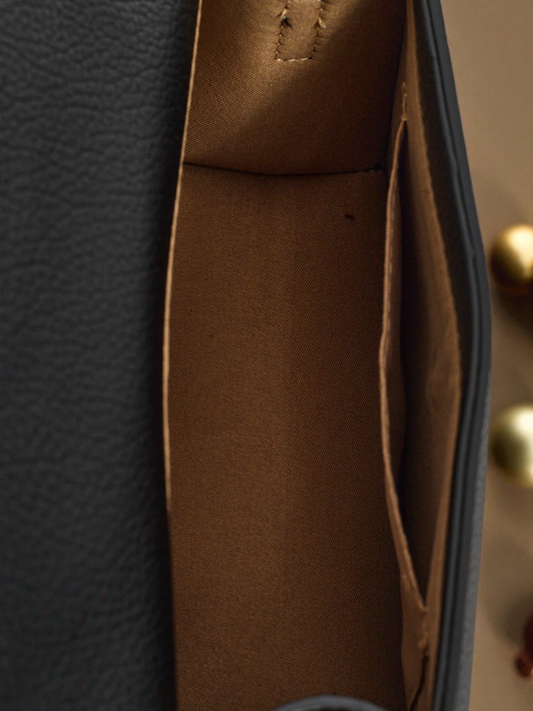 Malá dámská kabelka z eko kůže Solmira