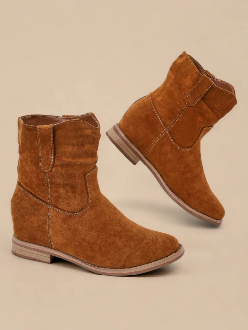 Коричневі черевики на прихованій танкетці Jelluma