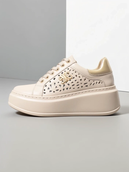 Royalfashion Жіночі спортивні кросівки з перфорацією Jovixi