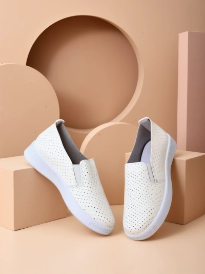 Royalfashion Жіночі перфоровані спортивні черевики Musio