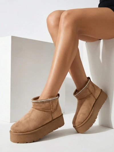 Royalfashion Dámské krátké boty a'la snow boots Xoalla