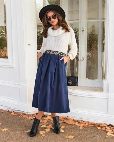 Dámská sukně midi z jemného moleté. Model je dodáván s páskem. Ideální základ pro mnoho jedinečných outfitů! POZNÁMKA: Přesnost měření (+/-) 1 cm. 87654321 <p>Měření proveden
