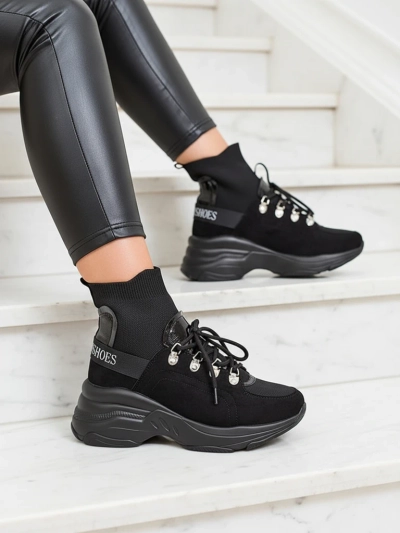 Royalfashion Жіночі чорні утеплені кросівки Aleppo